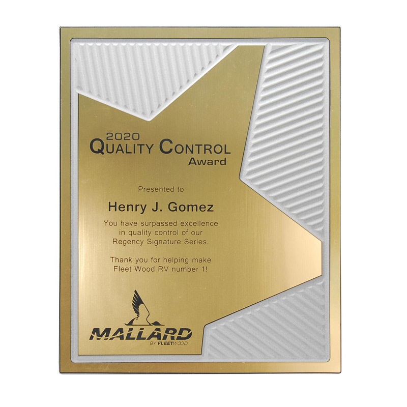 Grooved Brilliance Plaque - Gold